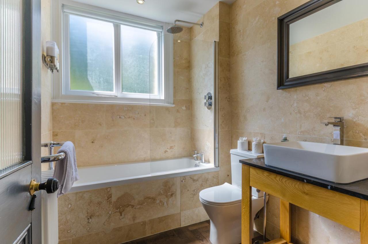 Luxury Victorian School With Views Of Harbour Villa Fowey Dış mekan fotoğraf